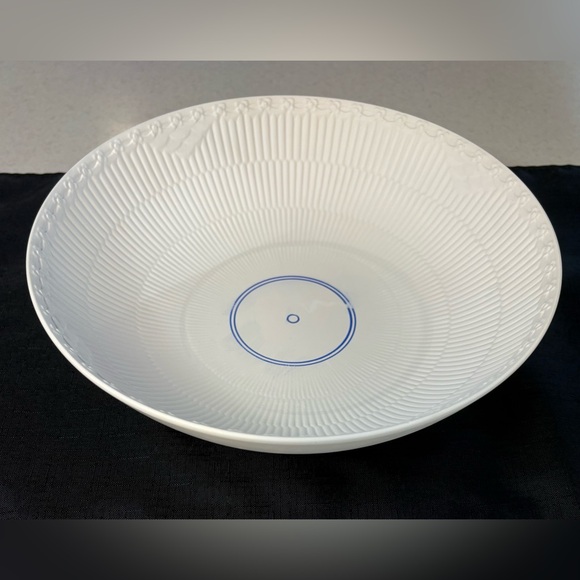 Other - Elegant White Porcelain Bowl